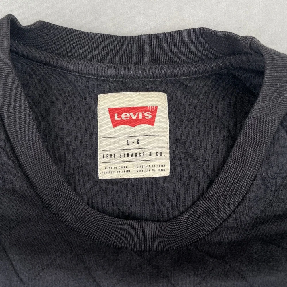 Levi Strauss & Co Sweatshirt Mens‎ L Black Quilted Casual Crewneck Long Sleeve